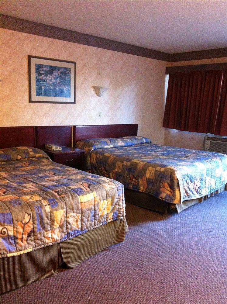 Coquitlam Sleepy Lodge المظهر الخارجي الصورة