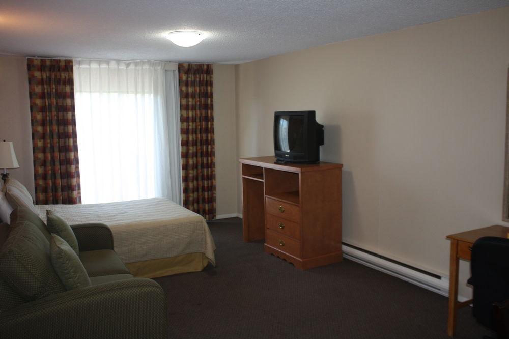 Coquitlam Sleepy Lodge المظهر الخارجي الصورة