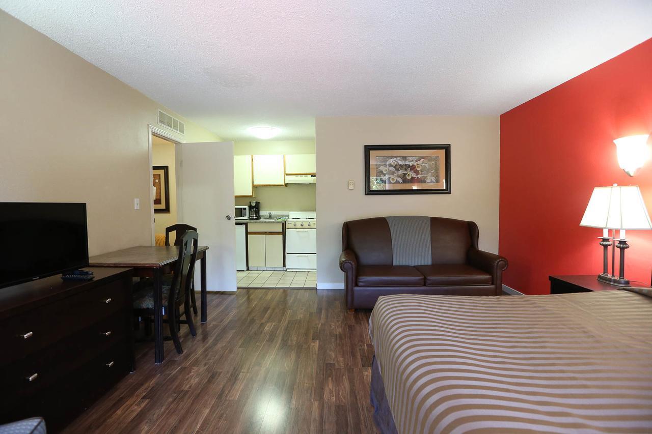 Coquitlam Sleepy Lodge المظهر الخارجي الصورة