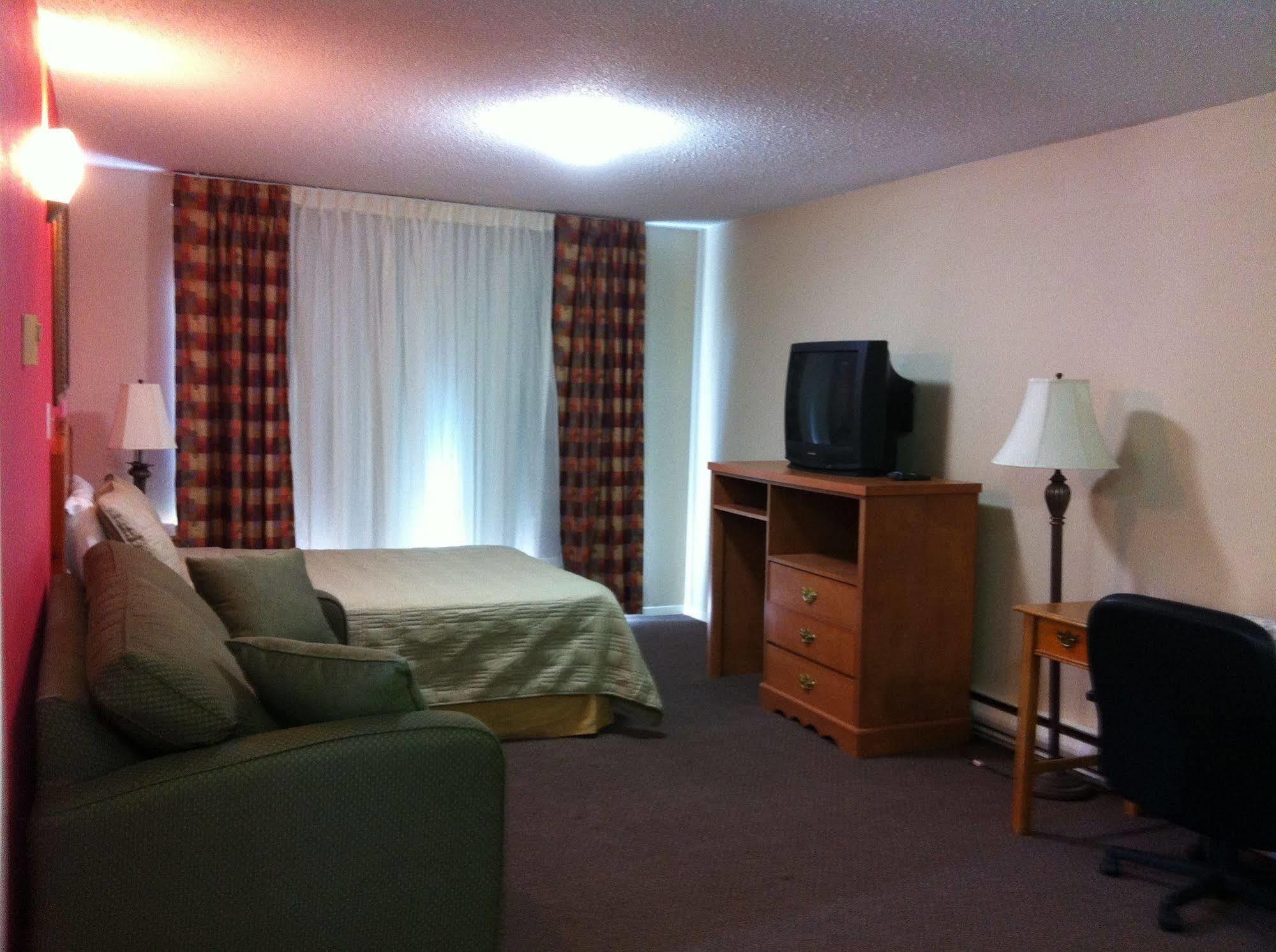 Coquitlam Sleepy Lodge المظهر الخارجي الصورة