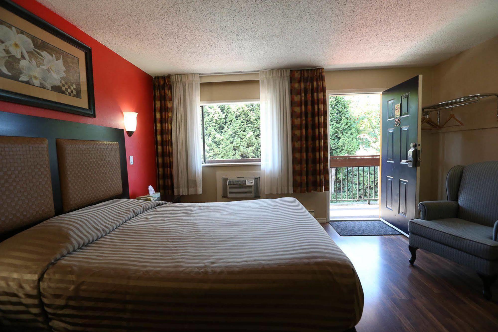 Coquitlam Sleepy Lodge المظهر الخارجي الصورة