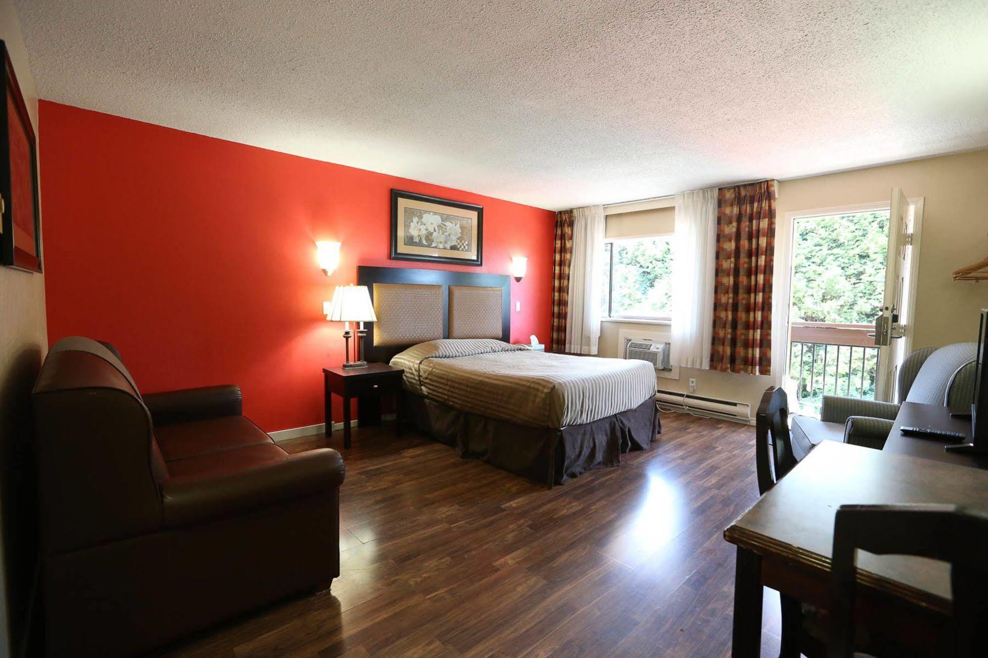 Coquitlam Sleepy Lodge المظهر الخارجي الصورة